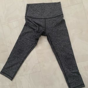 Lululemon high waisted Wunder Under capris